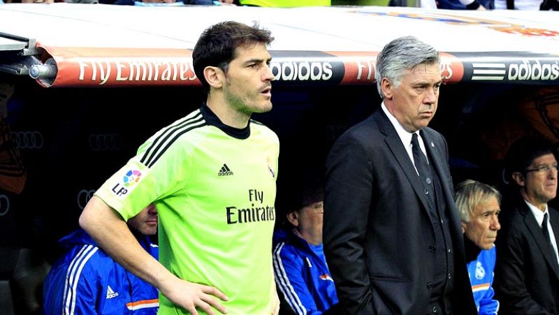 El entrenador del Real Madrid, Carlo Ancelotti, ha confirmado que  Iker Casillas y Diego López se alternarán en la portería madridista  en los partidos que restan de Liga BBVA, a pesar de que el gallego es  el titular habitual el la competición domés