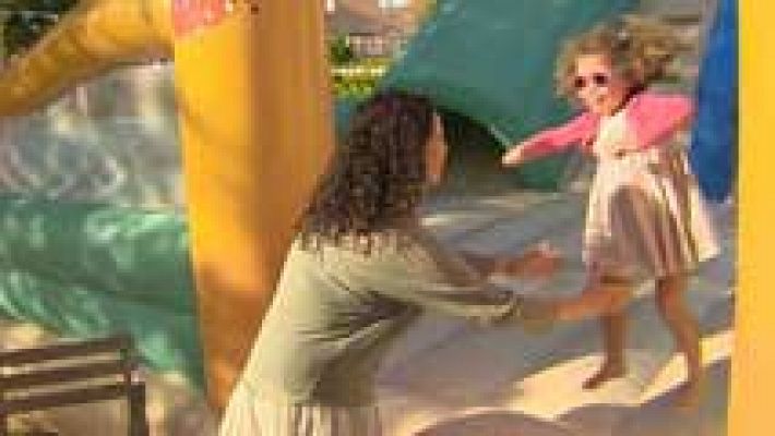 Telediario 1 - "Club de las malas madres"