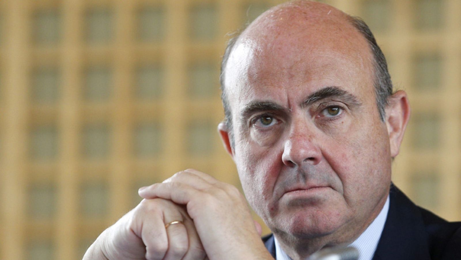 Guindos: "En 2015 la economía española va a crecer más que la media de la zona euro"