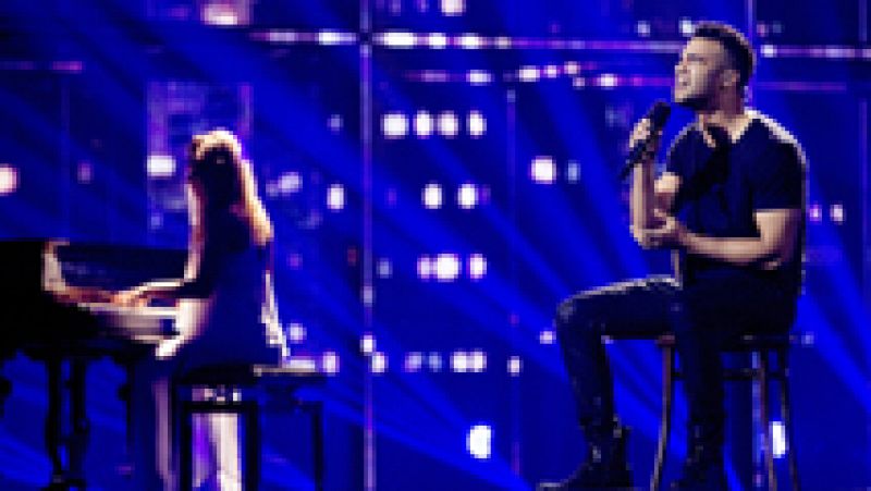  Eurovisión 2014 - András Kállay-Saunders representa a Hungría con la canción "Running"