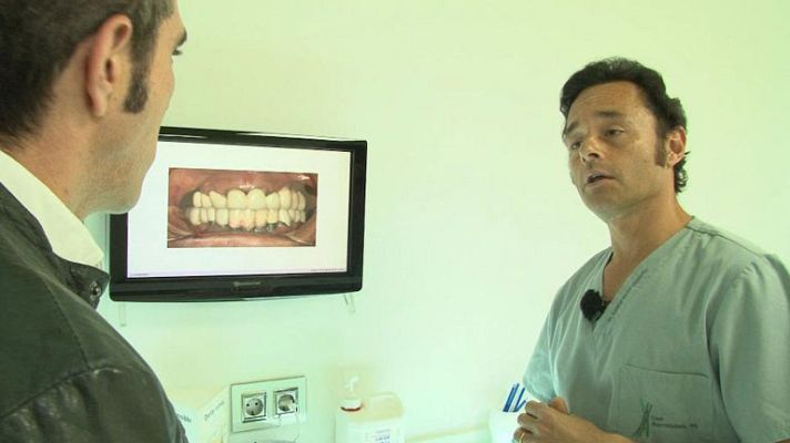 Comando Actualidad - Implantes dentales