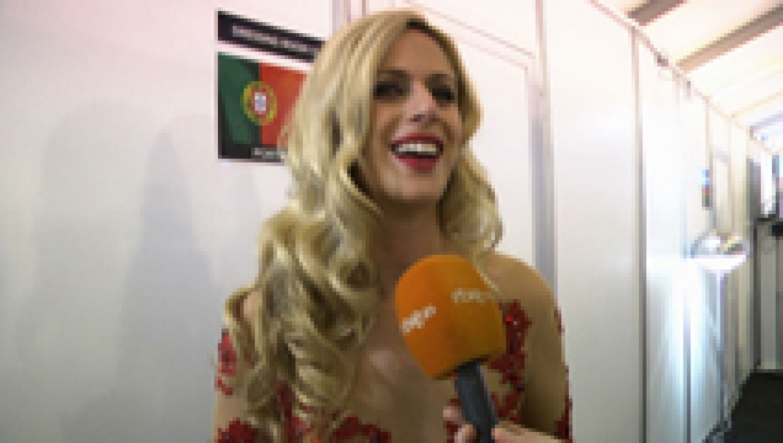Eurovisión 2014 - Suzy de Portugal, reina de corazones