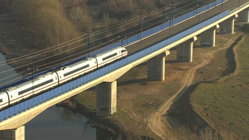 Renfe empieza a vender billetes de AVE con identificación del viajero