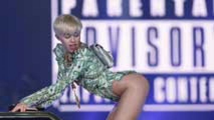 Telediario 1 - Arranca en Londres la gira europea de Miley Cyrus