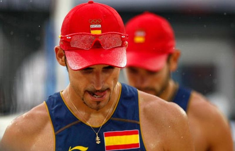 Segundos en el grupo de vóley playa