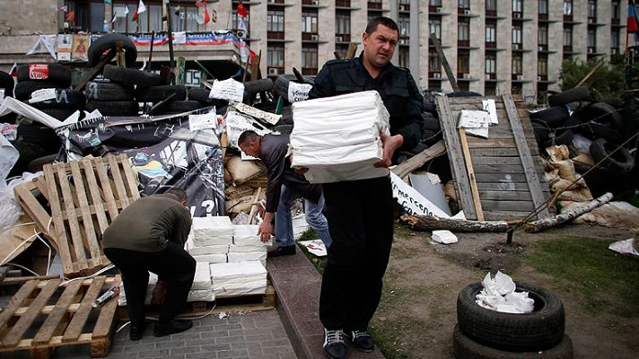 Telediario 1 - Referéndum independentista en Ucrania