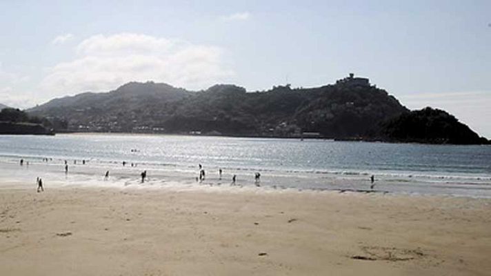 El tiempo - Posible chubasco o tormenta débil y aislada en los sistemas Ibérico y Penibético