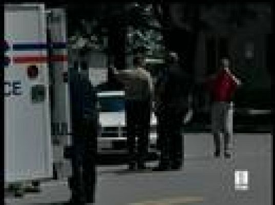  - Gwatney es asesinado en su oficina