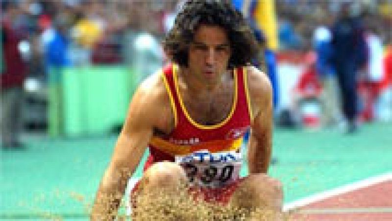 La muerte de Yago Lamela ha sido un mazazo para el deporte, sobre todo para el atletismo. Tenía solo 36 años. Siempre fue una persona tímida en introvertida, incluso en sus mejores momentos. Su enorme éxito y luego el paso al ostracismo terminó por c