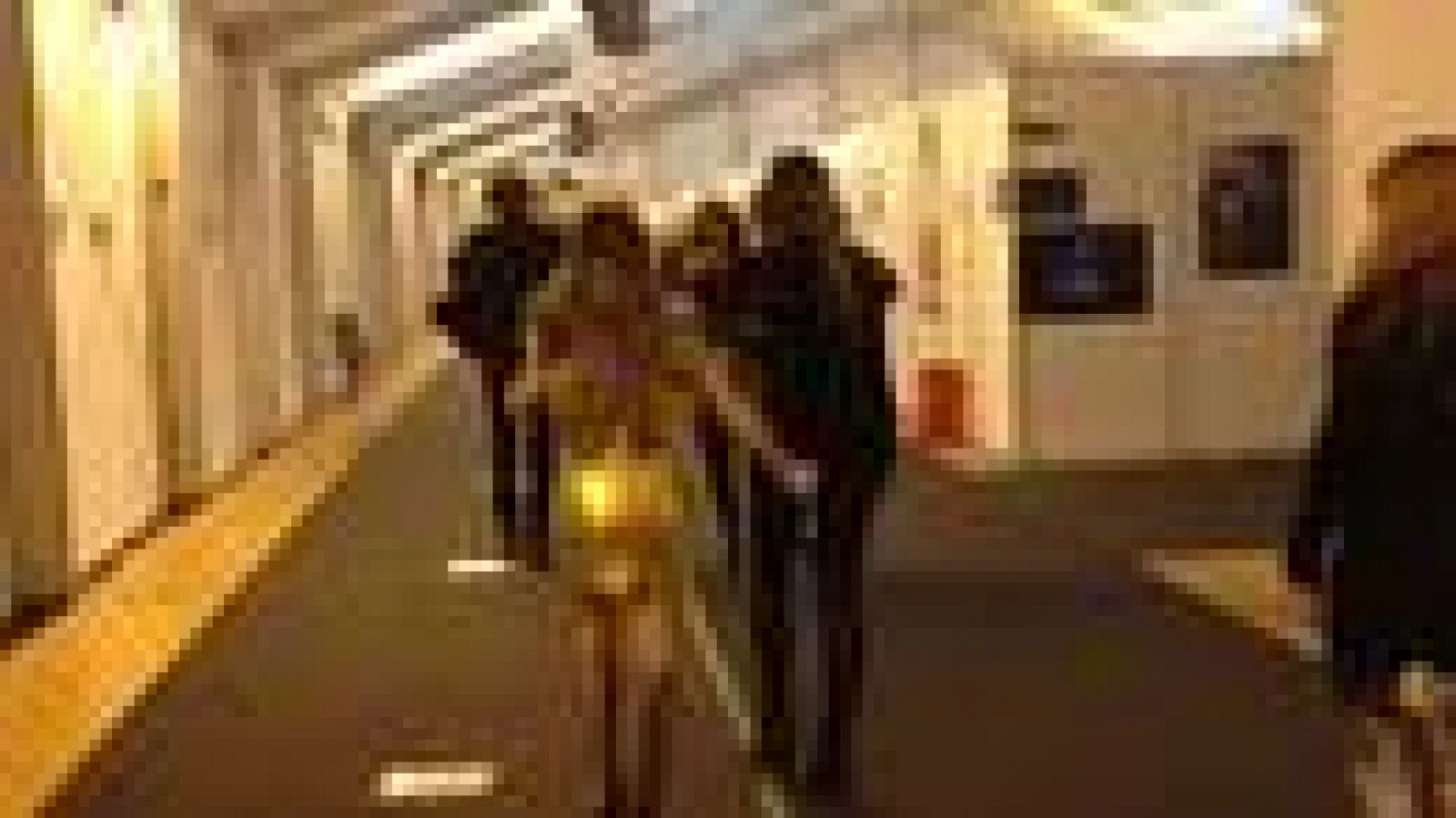 Eurovisión 2014 - Molly camino al escenario