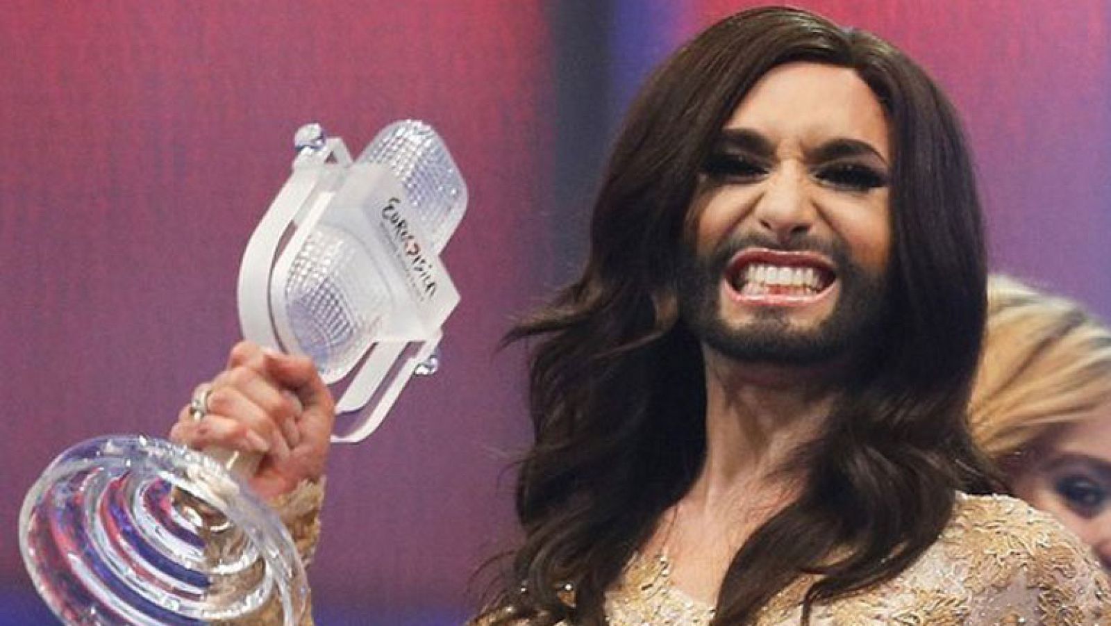 ¡Esta ha sido la reacción de Conchita al enterarse de que era la ganadora de Eurovisión 2014!