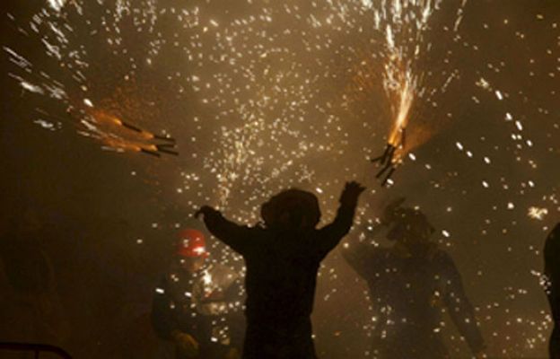 En Elche celebran la Nit de L'Albá