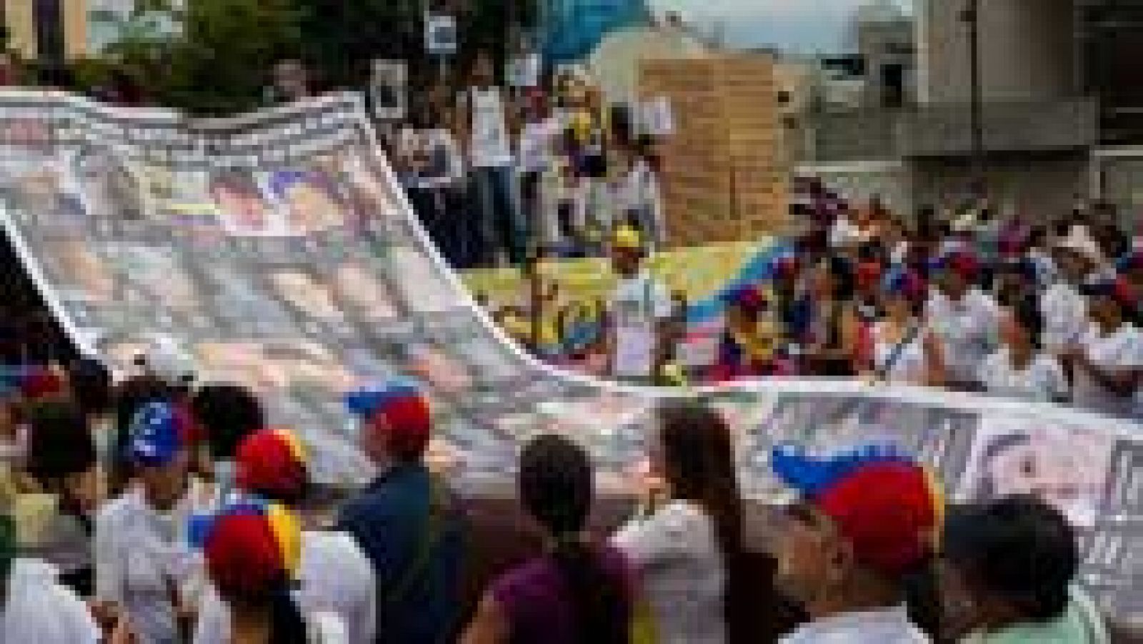 Telediario 1: Venezuela piensa en implantar una tarjeta de abastecimiento  | RTVE Play