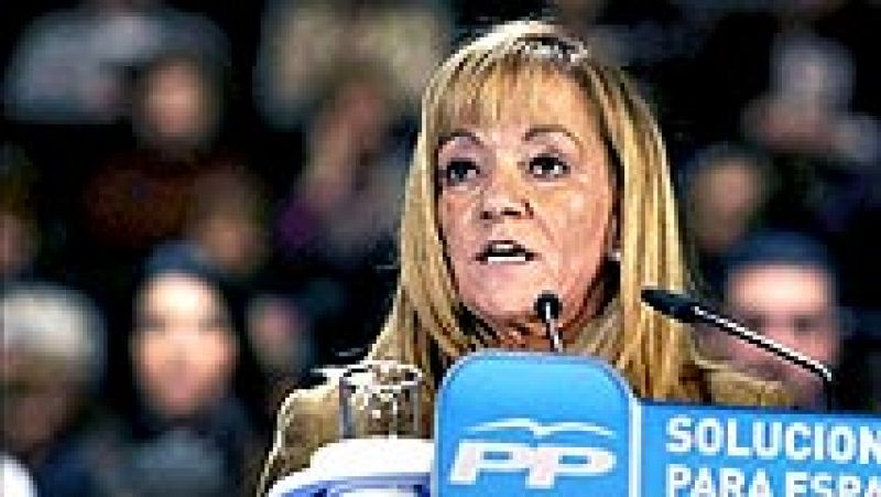 La presidenta de la Diputación de León y del PP en la región, Isabel Carrasco, ha muerto tiroteada en plena calle.