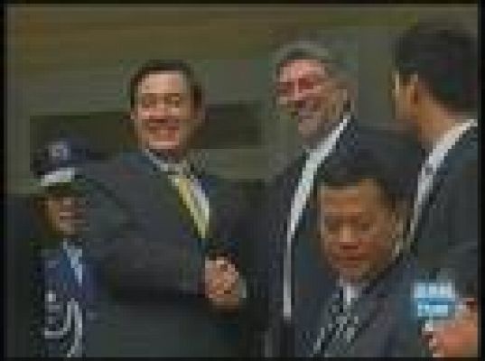  - Toma de posesión en Paraguay