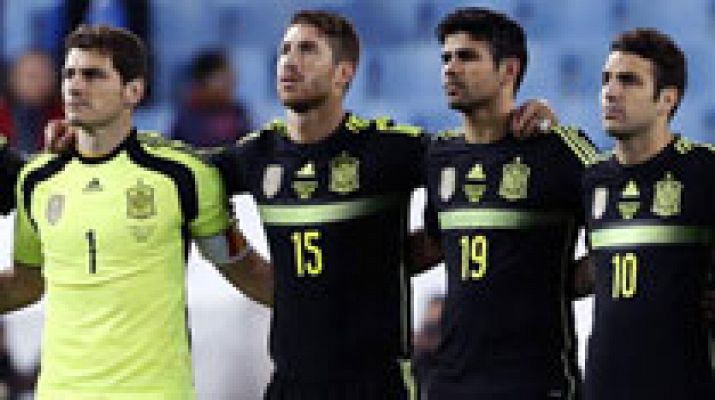 Telediario 1 - La selección española de fútbol vuelve a RTVE