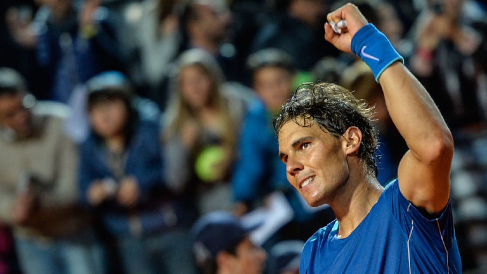 El tenista español Rafa Nadal superó no sin dificultades (7-6(1),  6(4)-7, 6-2) al francés Gilles Simon este miércoles para debutar con éxito en el Masters 1000 de Roma, un duelo de más de tres horas en el que el número uno del mundo se vio exigido al máximo por un inspirado rival y tras el cual se cita en octavos de final con el ruso Mikhail Youzhny.