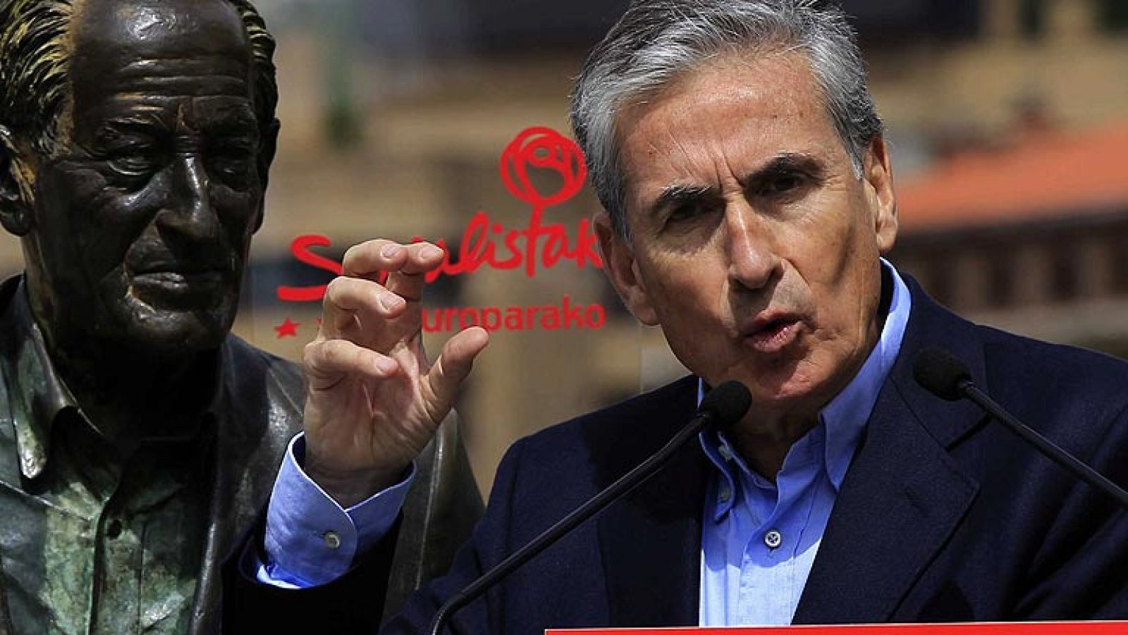 El número dos de la candidatura del PSOE para las elecciones europeas, Ramón Jáuregui, ha señalado que en estos comicios la gente debe decidir si quiere "premiar o castigar" al presidente del Gobierno, Mariano Rajoy. "Hay que preguntarse si se aceptan las políticas de Rajoy, y por tanto, más recortes", ha añadido en una entrevista en Los Desayunos de TVE, en la que ha abogado por una Europa "fuerte, federal, que defiende los valores" y a la que no le gustan los recortes sociales ni la devaluación sociolaboral. Jáuregui también se ha mostrado más abierto a celebrar mayor número de debates electorales en televisión. En este sentido ha dicho que las actuales campañas son un poco "decimonónicas" y ha apostado por un mayor uso de la televisión, la radio y las redes sociales. Por otra parte, ha dicho que el PP quiere esconder la nueva ley del aborto en campaña. 