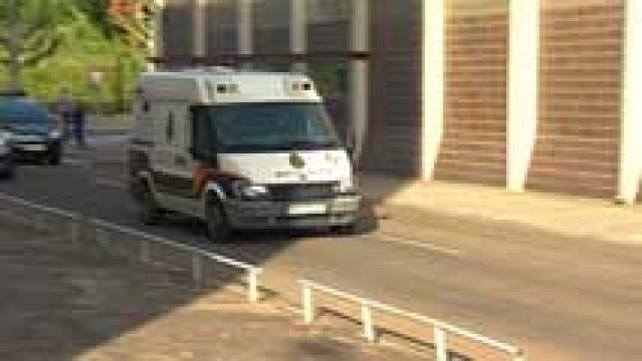 Telediario 1 - Las asesinas de León ingresan en prisión