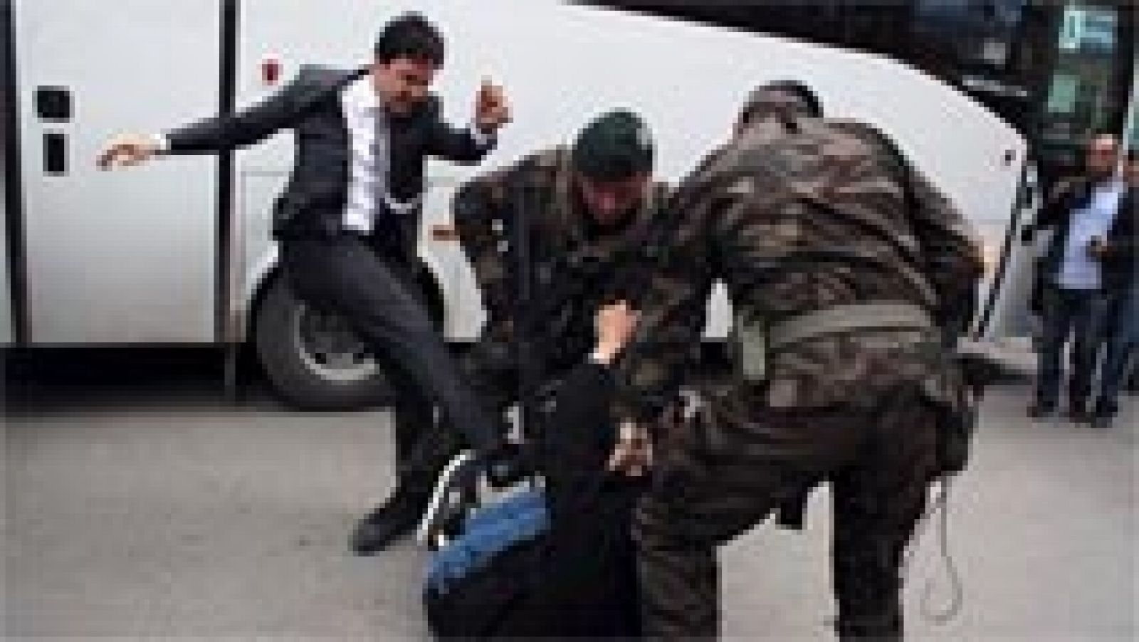 Telediario 1: Huelga en Turquía tras el accidente de la mina de Soma | RTVE Play
