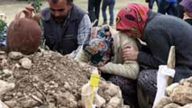 Continúa el rescate de los mineros atrapados en Turquía