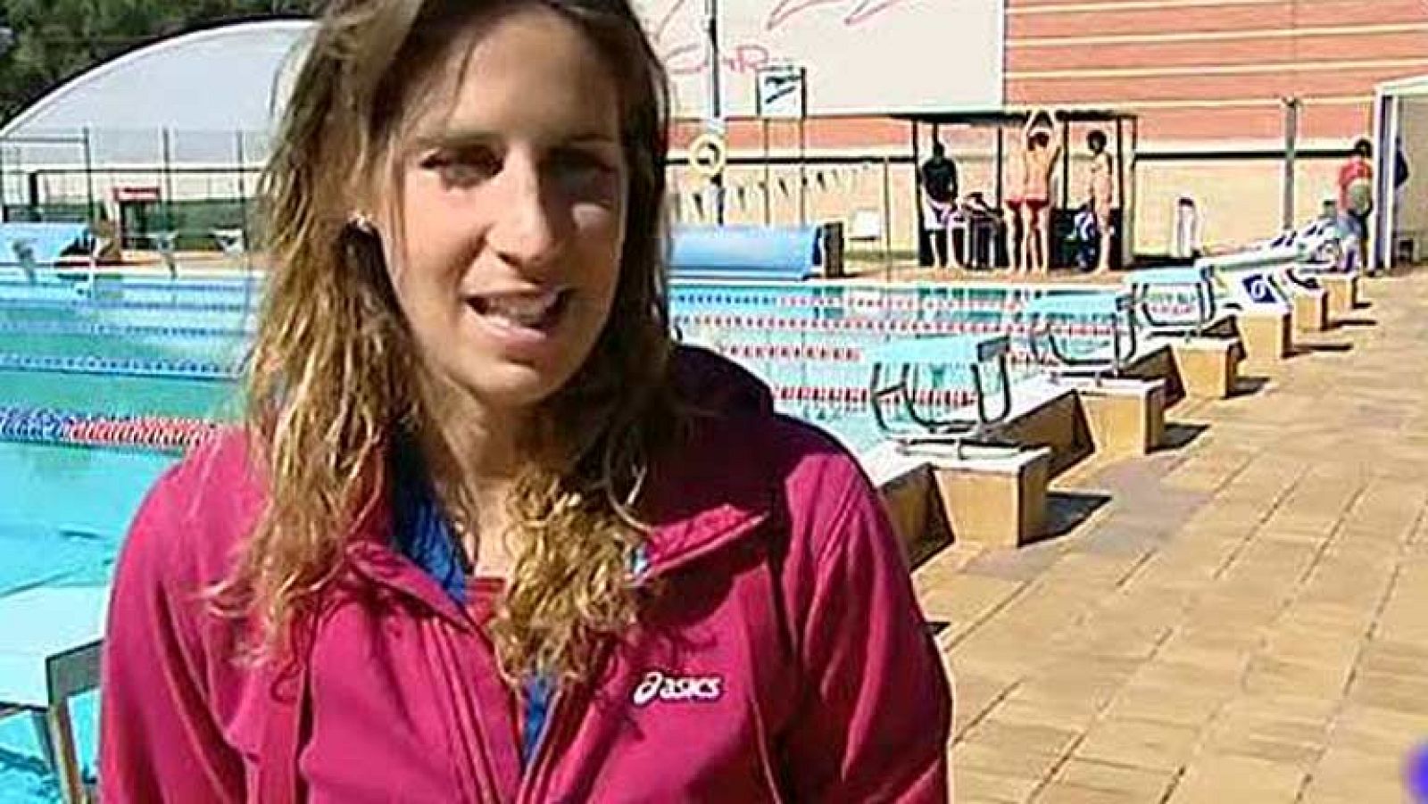 La boda de Erika Villaécija, un enlace con transistores para no perderse el Barça - Atlético | Ver