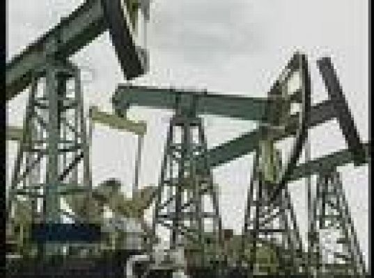 Fuertes bajadas del petróleo