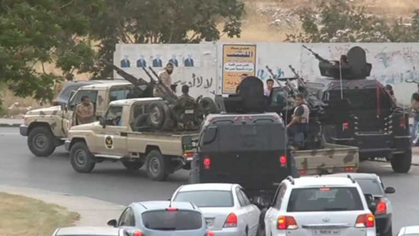 Una milicia armada toma por la fuerza el Parlamento en Trípoli