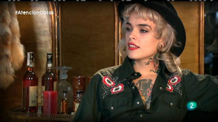 Atención obras - En casa, con Vinila von Bismark