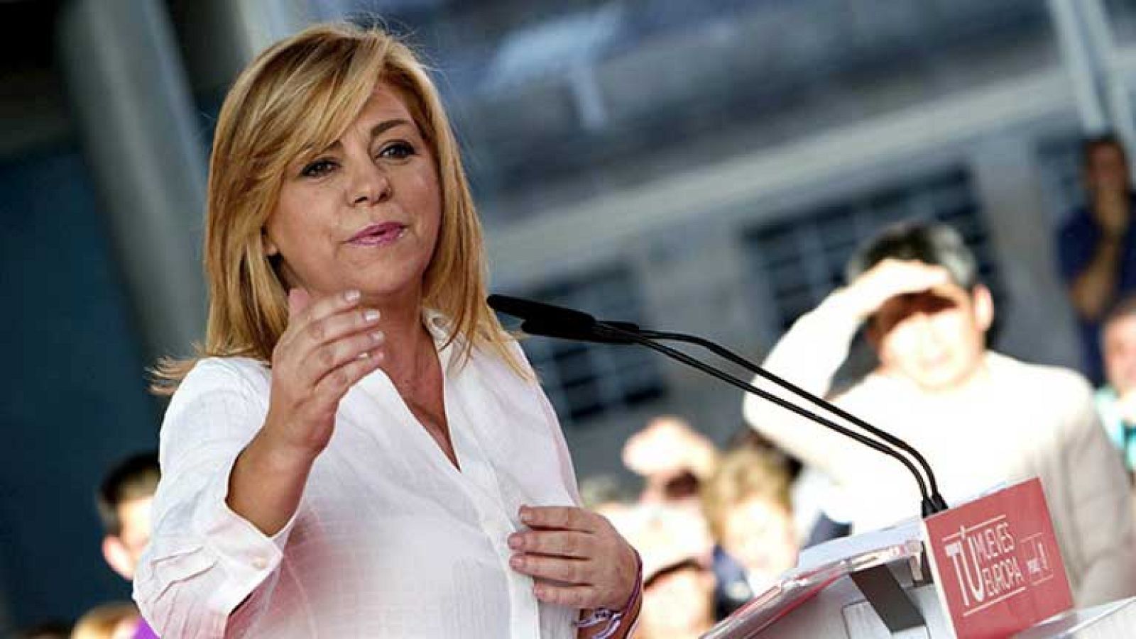 Elena Valenciano acepta las disculpas de Cañete aunque cree que llegan tarde