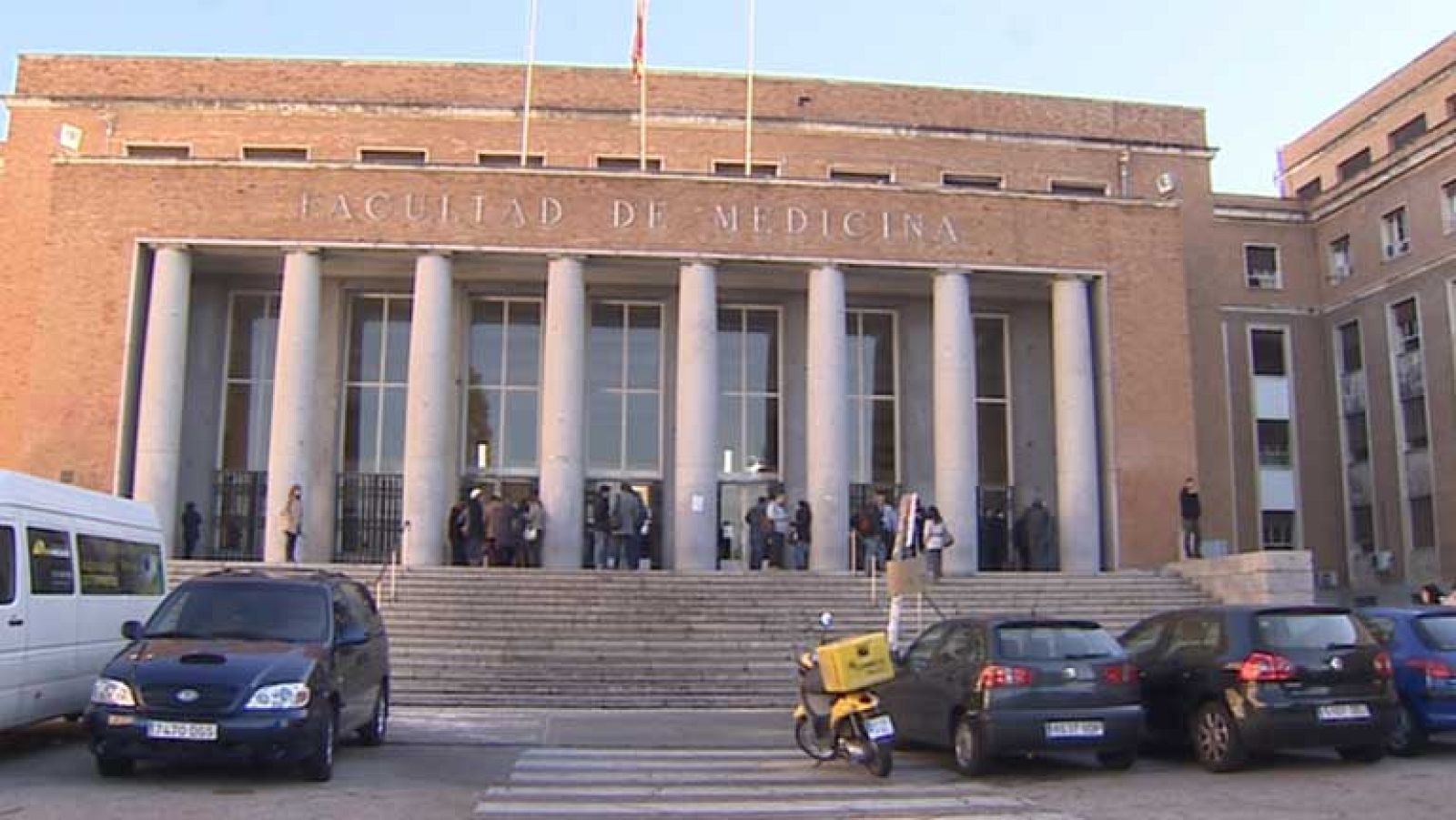 Interceptados varios bidones con los cadáveres de la Facultad de Medicina