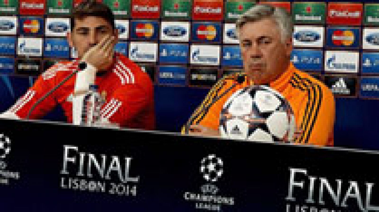 En la rueda de prensa previa a la final de Lisboa, el entrenador del Real Madrid, Carlo Ancelotti, ha asegurado que cuenta seguro con Cristiano Ronaldo para el partio. En cambio, el técnico del Atlético, Diego Simeone, no ha desvelado si su estrella, Diego Costa, estará en el choque ante el Real Madrid.