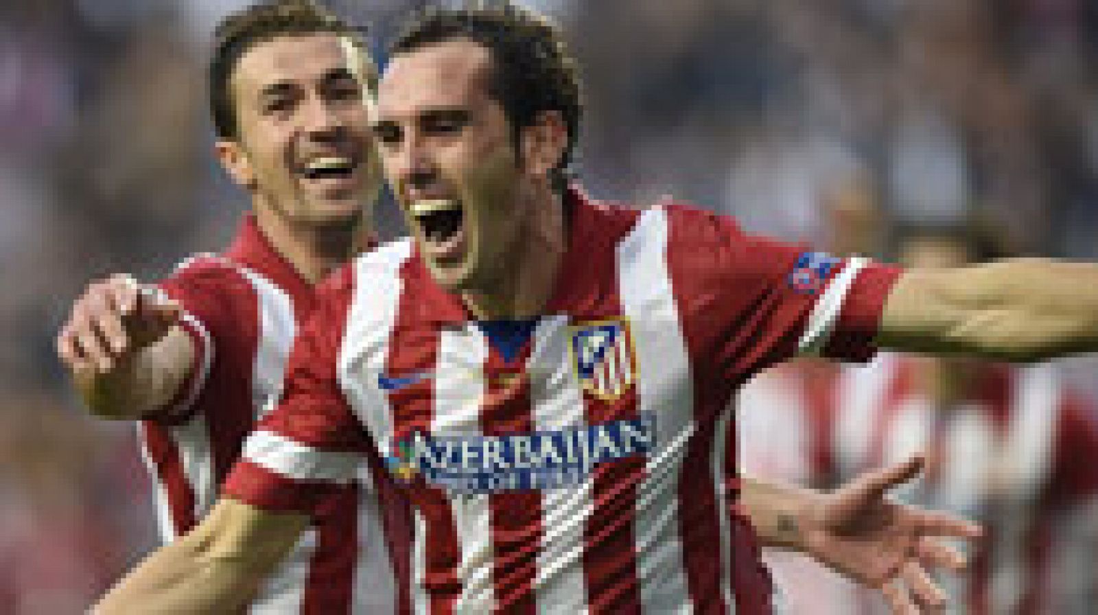 El central del Atlético de Madrid, Diego Godín, ha marcado el primer gol de la final de Champions ante el Real Madrid con un cabezazo que sorprendió a un adelantado Casillas.