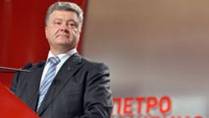 Poroshenko se procrama presidente de Ucrania 