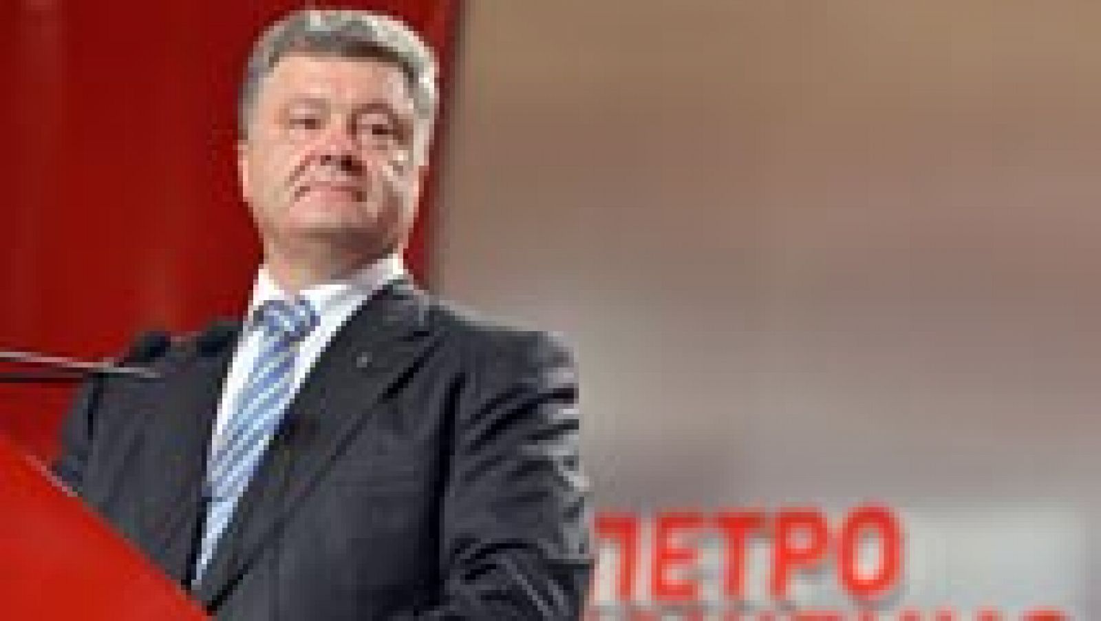 Poroshenko se procrama presidente de Ucrania tras conocerse los primeros sondeos