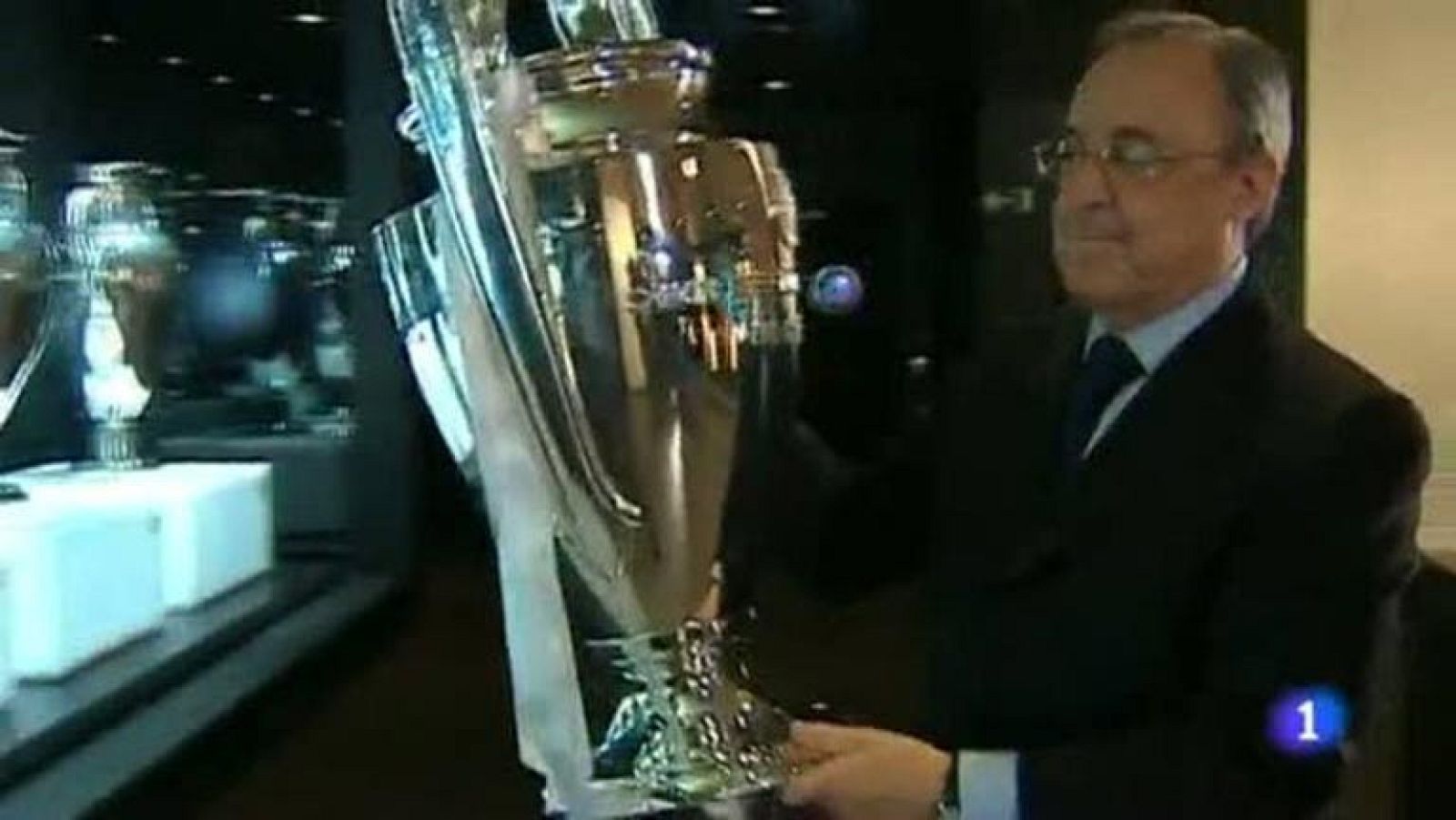 La 'Décima' ya está en las vitrinas del Bernabéu | Ver