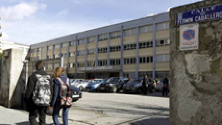 Telediario 1 - Los peritos concluyen que los síntomas de seis denunciantes de Valdeluz son compatibles con abusos