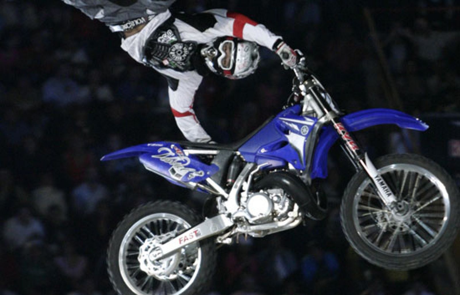 Las espectaculares imágenes de los saltos de la Red Bull X-Fighers