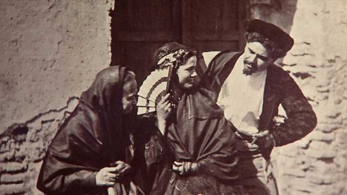 Telediario 1 - La Biblioteca Nacional expone una selección de fotografías realizadas en España entre 1850 y 1870