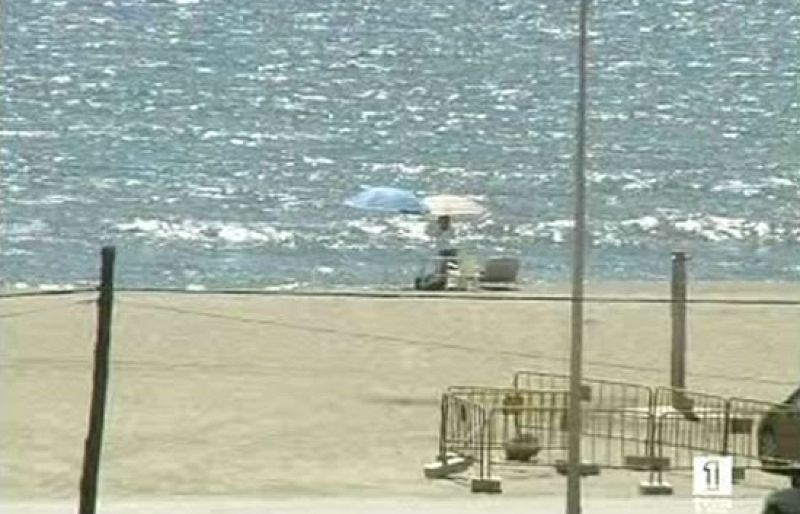 Dos bombas estallan en playas de Málaga