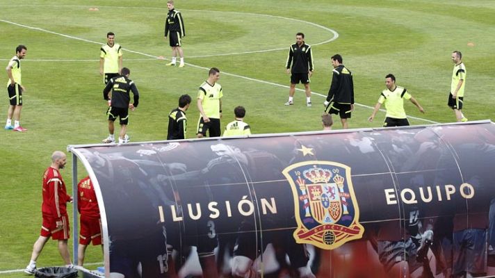 Telediario 1 - Cine y campañas de publicidad para la selección española