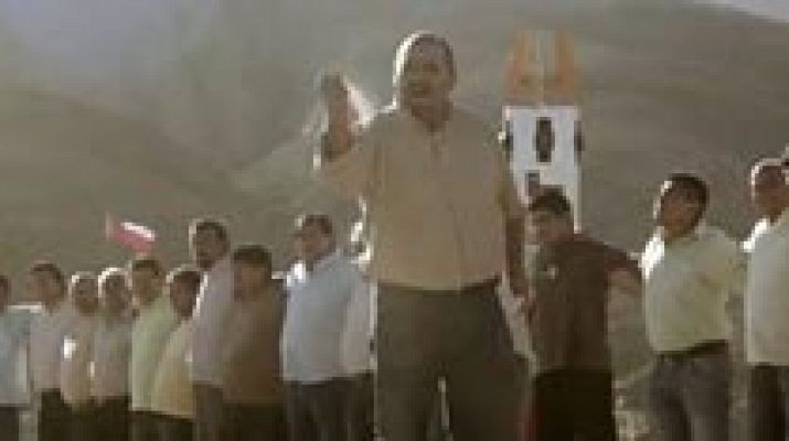 Telediario 1 - Los mineros de Chile inspiran a su selección