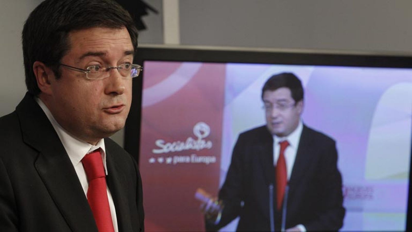 Óscar López, Secretario General de Organización del PSOE, lidera la dimisión en bloque del ejecutivo de Castilla y León