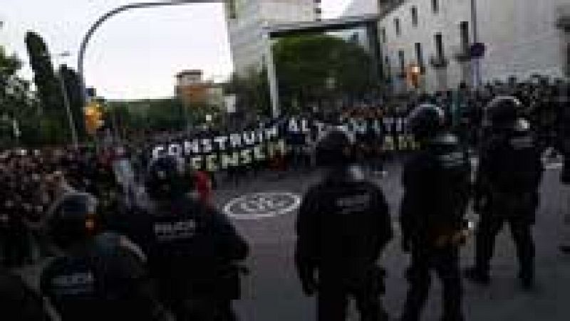 El Ayuntamiento de Barcelona da por finalizado el diálogo con los violentos en el conflicto de Can Vies 