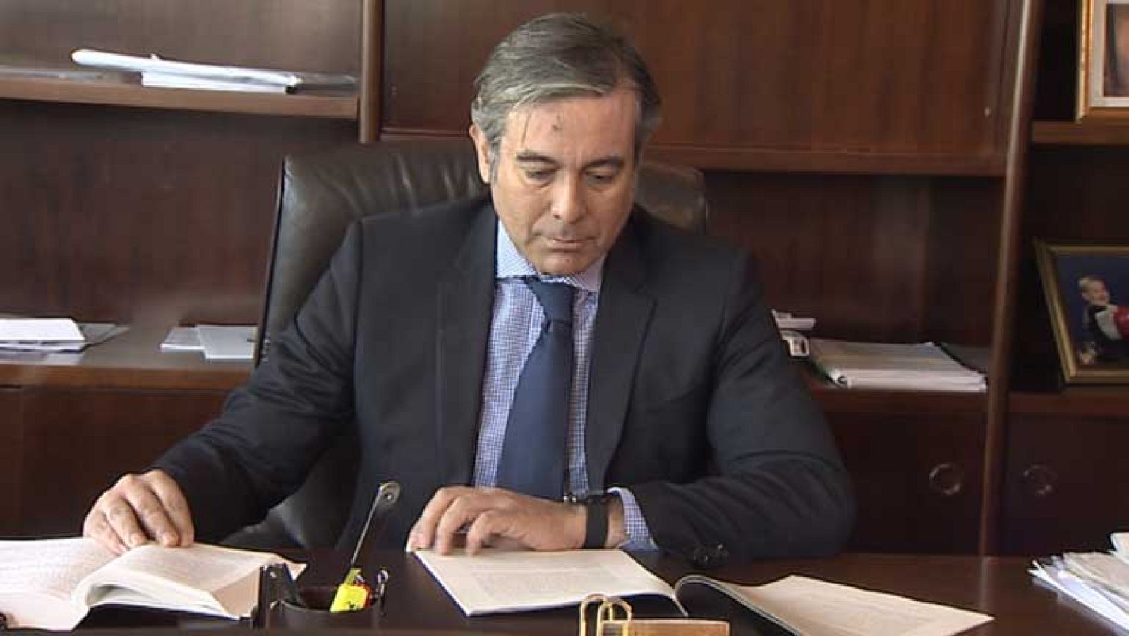 Dimite un juez del Tribunal Constitucional después de cometer un delito contra la seguridad vial