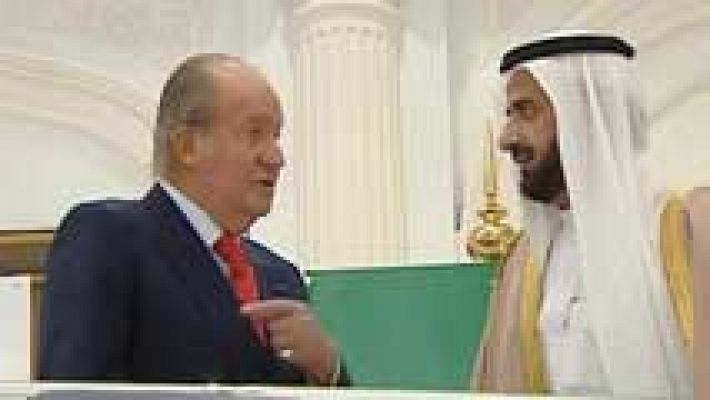 Telediario 1 - Los viajes económicos del rey