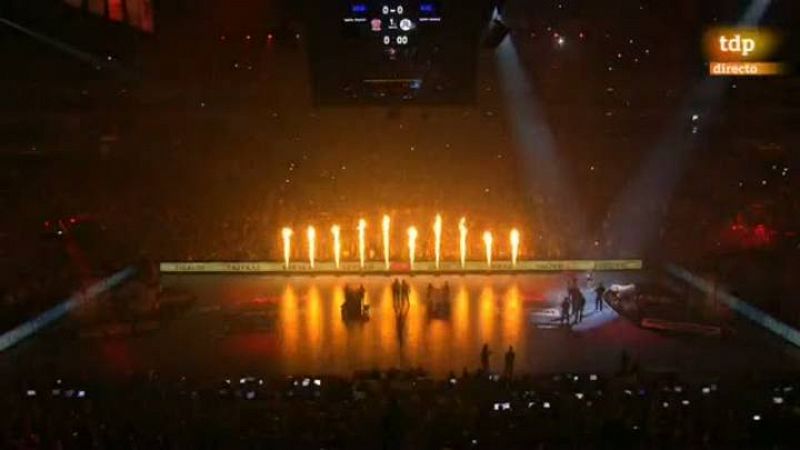 Balonmano Liga de Campeones Final Four 1ª semifinal MKB Veszprem - THW Kiel. 