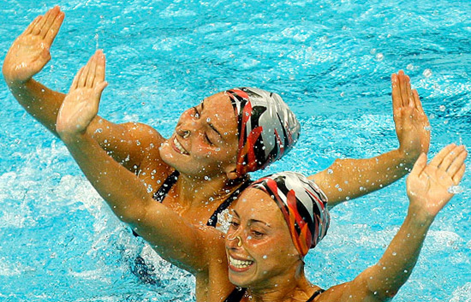 La pareja española de sincronizada, Gemma Mengual y Andrea Fuentes, han marcado la segunda mejor puntuación por detrás de las rusas. 