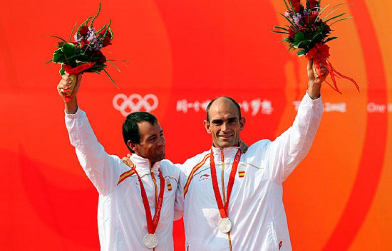 Al final la decisión de los jueces se ha declinado por mantener la plata de los regatistas españoles Iker Martínez y Xabi Fernández, a pesar de que los daneses utilizaron un barco que no era el suyo. 