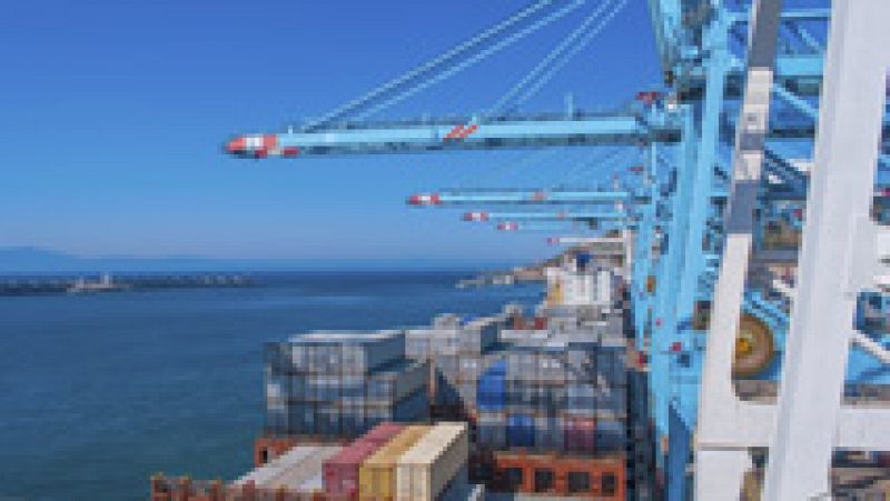 El puerto de Algeciras se prepara para poder descargar megabuques de 18.000 contenedores